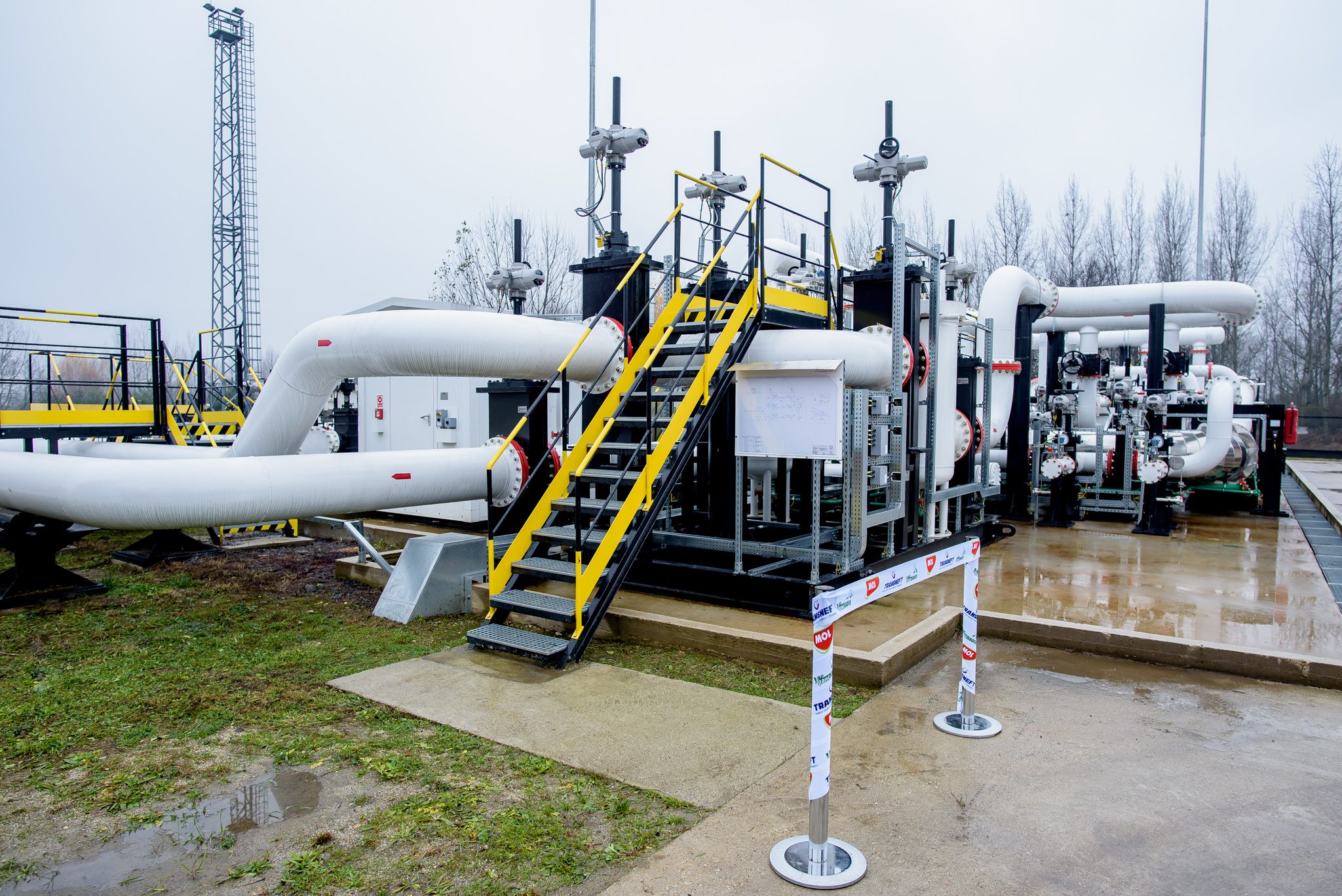 Minőségmérő laboratórium és kőolajmérő állomás átadása Fényeslitkén